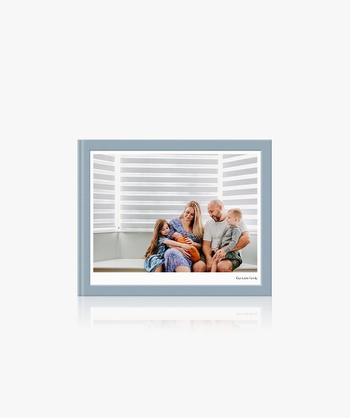 product image for Classic Medium Landscape Photo Book