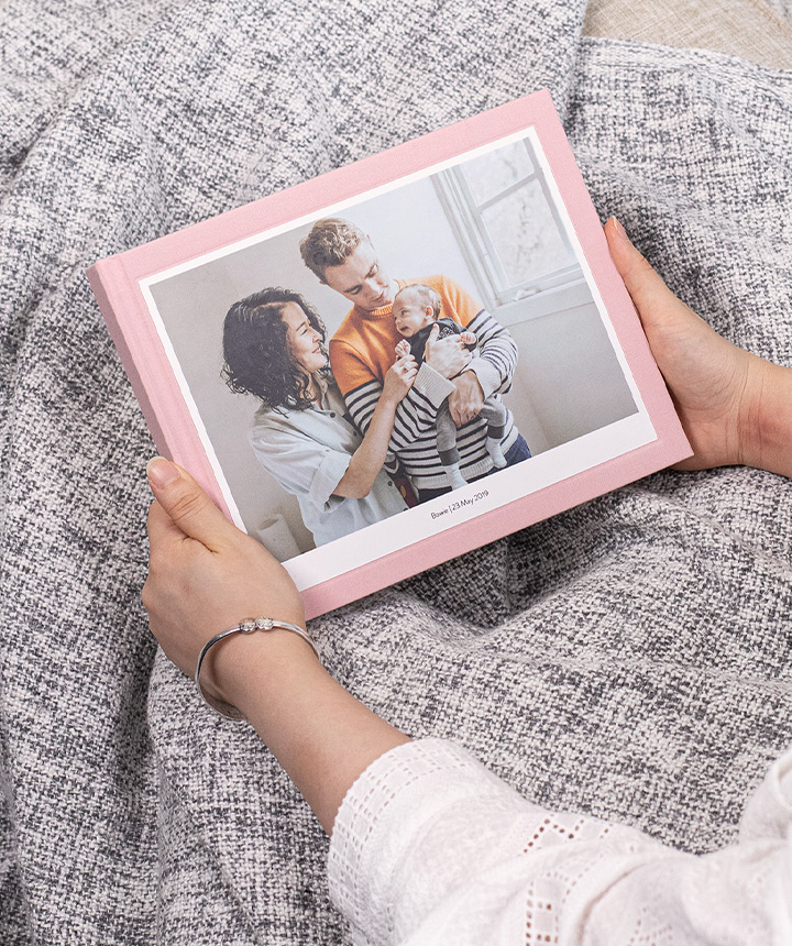 Product image for Classic Medium Landscape Photo Album