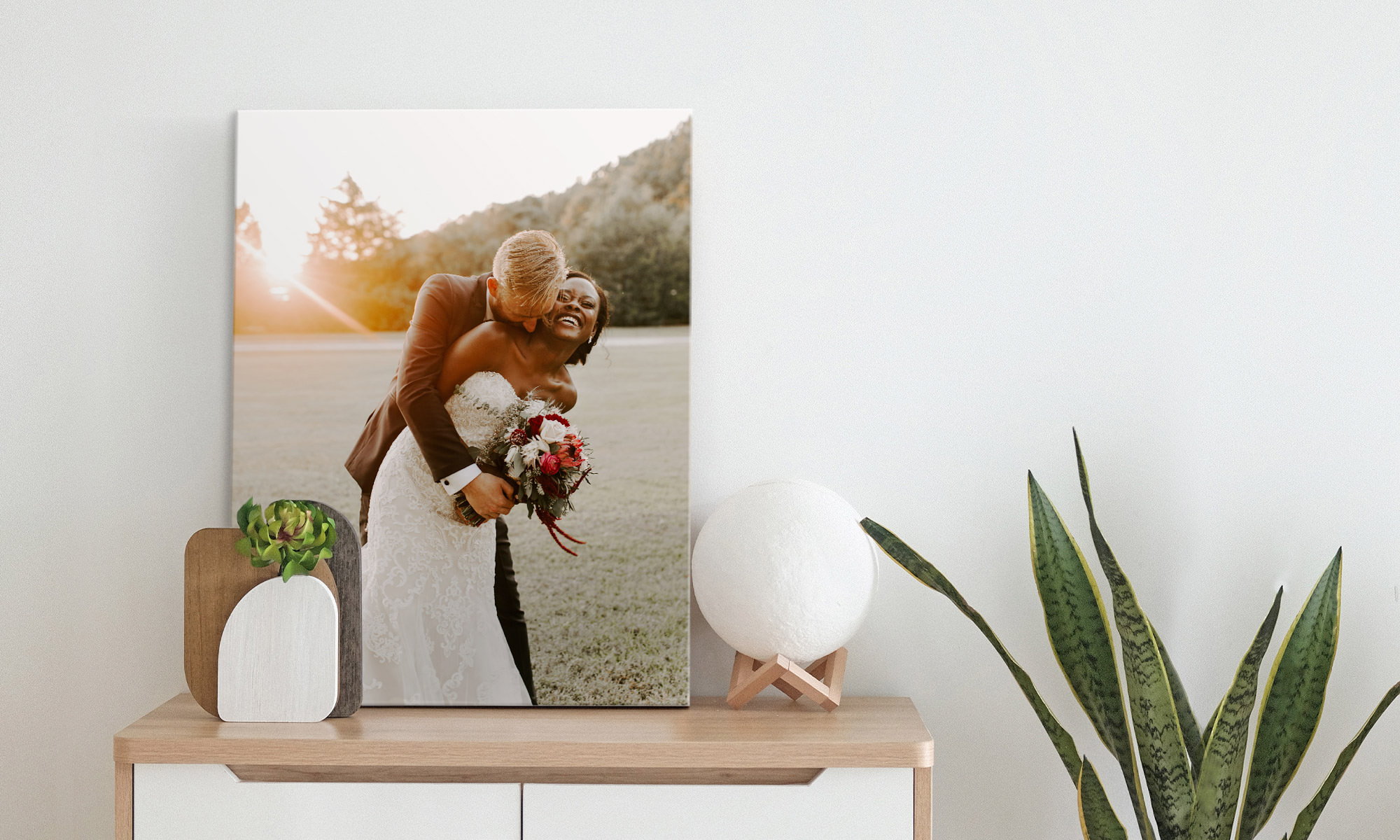 Canvas print on drawer
