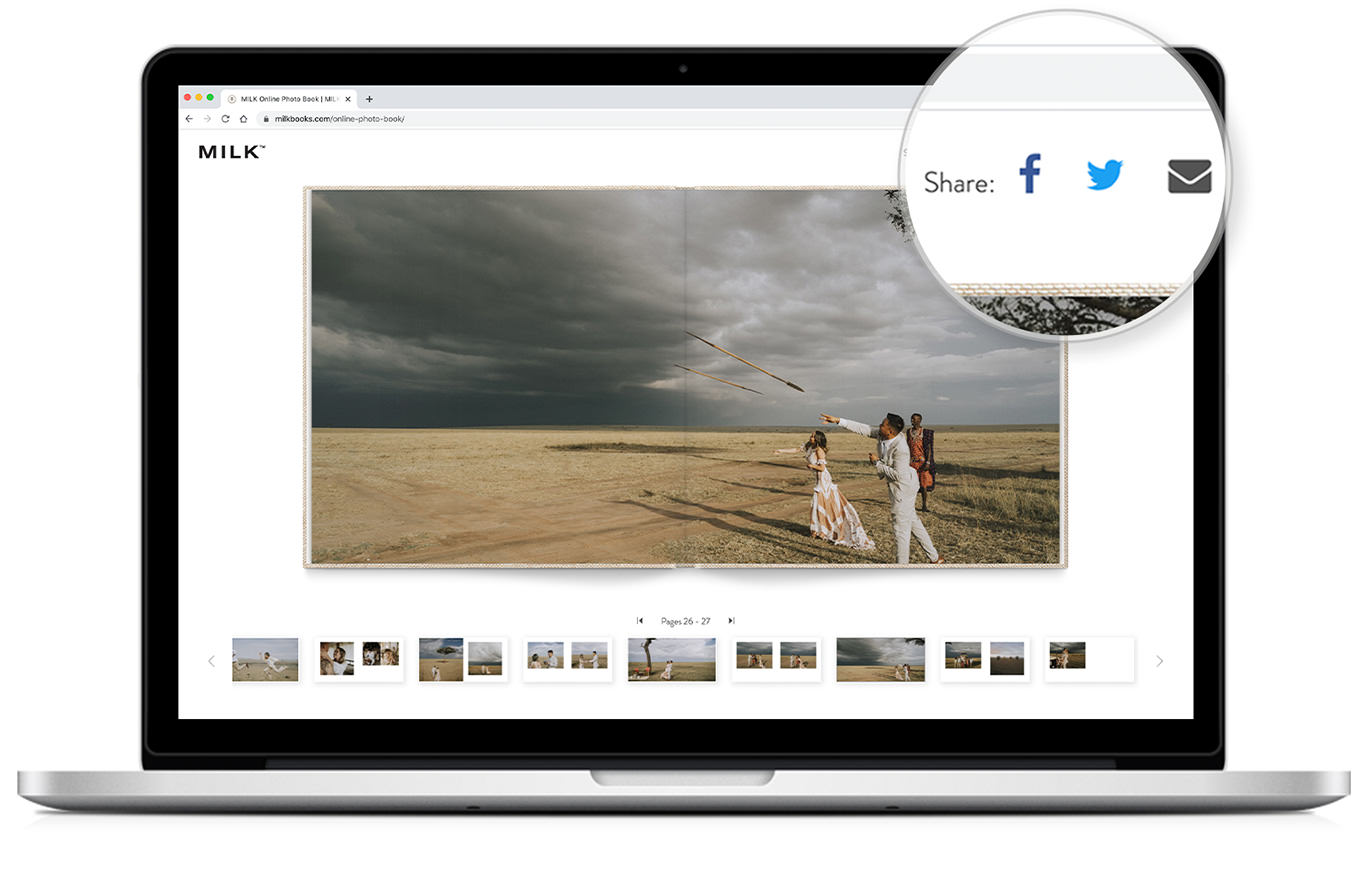 Geöffneter Laptop zeigt Online-Fotobuch des Hochzeitsalbums eines Kunden. Nahaufnahme der Teilfunktion über soziale Medien.