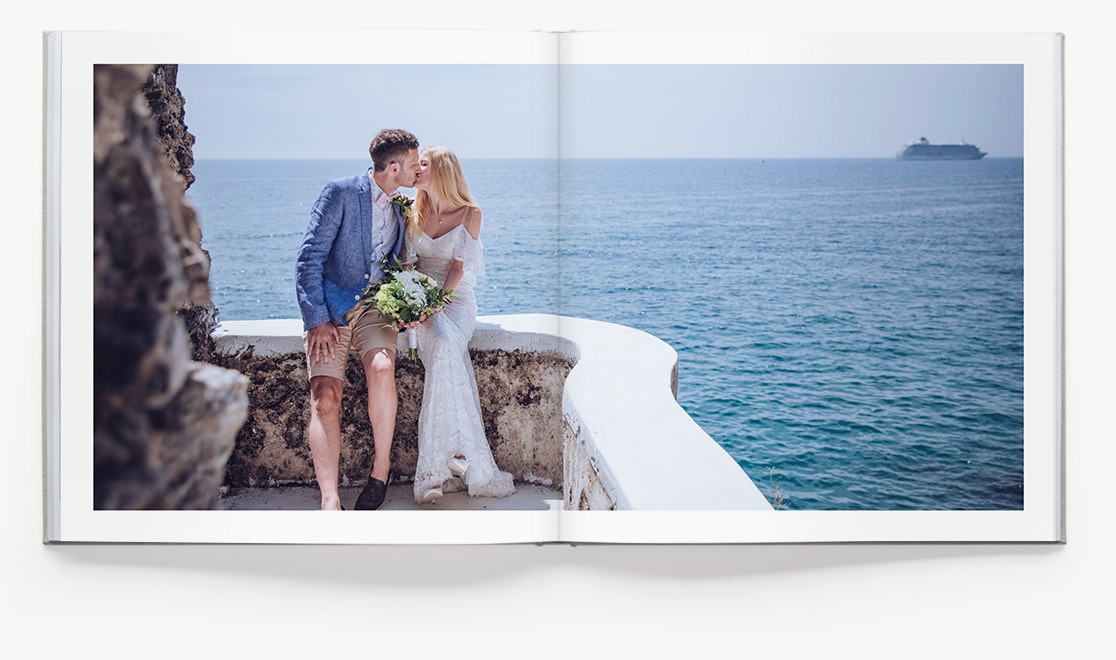 /media/4455/bookofthemonth-booktile-201809.jpg